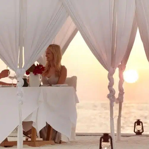 1st Anniversary Romantic Gift Experiences for Couples in the UAE