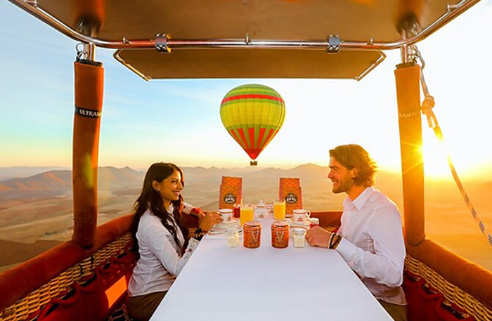 Breakfast in the Sky In a Hot Air Balloon For Up to 4 People | at Wondergifts