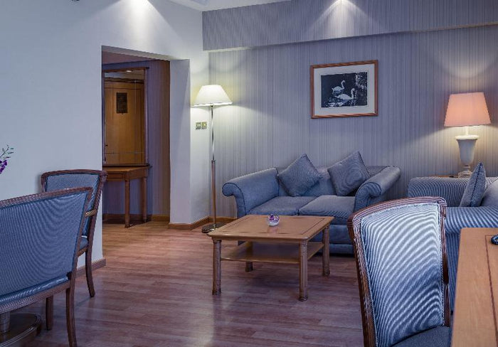 Two Night Stay with Breakfast & Dinner in Abu Dhabi for Two | at Wondergifts