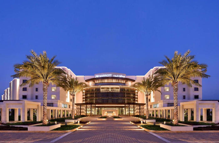 Explore Oman Gift Box: Two Nights Hotel Break for Two - Kids Go Free | at Wondergifts