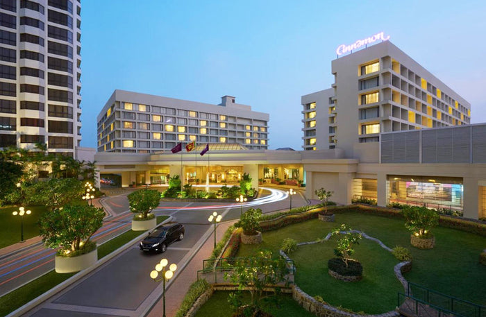 Discover Sri Lanka Gift Box: Two Nights Hotel Break for Two - Kids Go Free | at Wondergifts