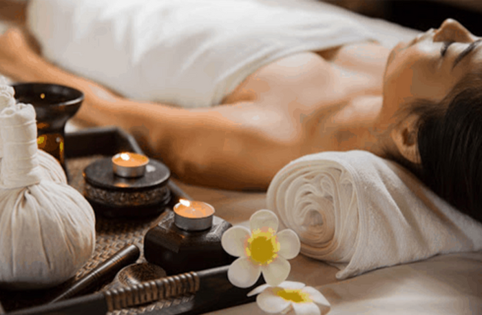 60-Minute Full Body Massage for Women at KAIZO Beauty Salon | at Wondergifts