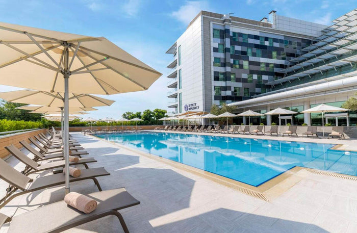 Visit Doha Gift Box: Luxe Two-Night Hotel Break in Modernity - Kids Go Free | at Wondergifts