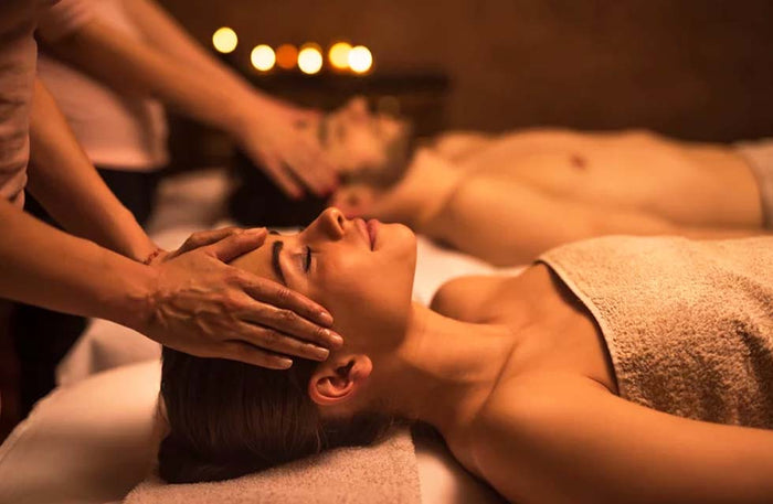 60-Minute Ultimate Aromatherapy Couples Massage at Cleopatra's Spa | at Wondergifts