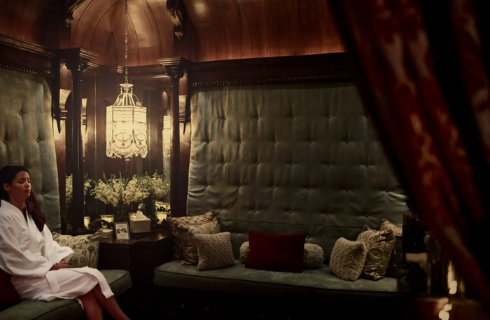 Ultimate Relaxation Retreat with a One Hour Massage at The Biltmore Spa for One | at Wondergifts