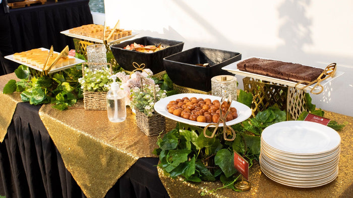 Dubai Marina 90-Min Sunset Cruise: Live Music, Dinner for Two | at Wondergifts