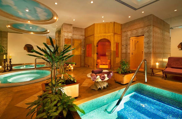 60-Minute Rejuvenating Coffee Scrub Treatment at Cleopatra's Spa | at Wondergifts