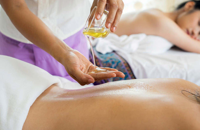 Relaxing Moments Gift Box - One-Hour Massage at One of 50 Top-Tier Spas | at Wondergifts