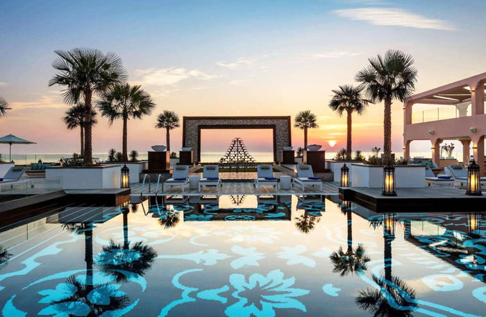 Fujairah Stay & Scuba Dive Gift Box: Luxury Stay with Dive Experience for Two | at Wondergifts