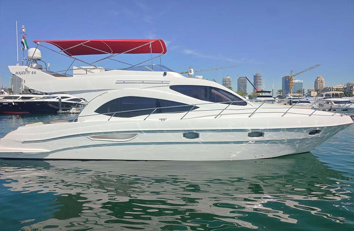 Luxurious Two Hours Private Yacht with Dinner & Drinks for Up to 18 People