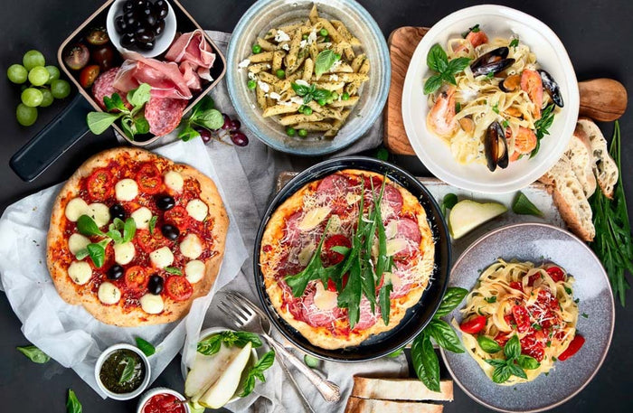 Saturday Brunch For Two With Pool Access at Radisson Blu Ajman | at Wondergifts