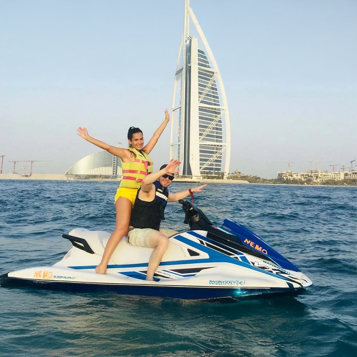 30-Minute Jet Ski Thrilling Ride and Lunch or Dinner for Two in Jumeirah