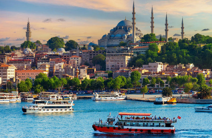Istanbul Hotel Break Gift Box: Two Nights Stay for Two - Kids Go Free | at Wondergifts