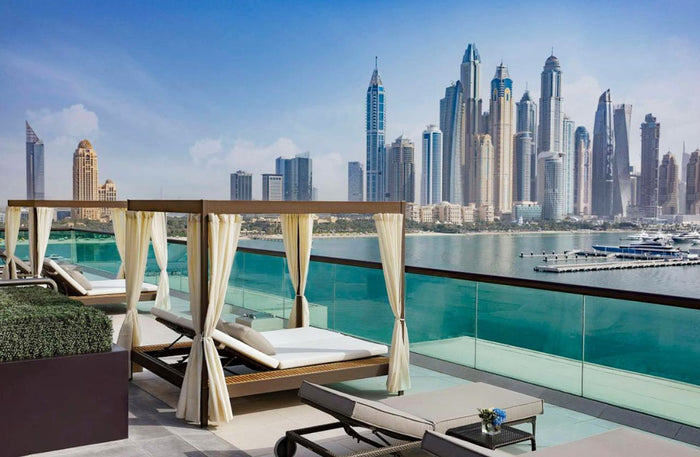 Romantic One-Night Stay Gift Box in Palm Jumeirah - Over 10 Hotels | at Wondergifts