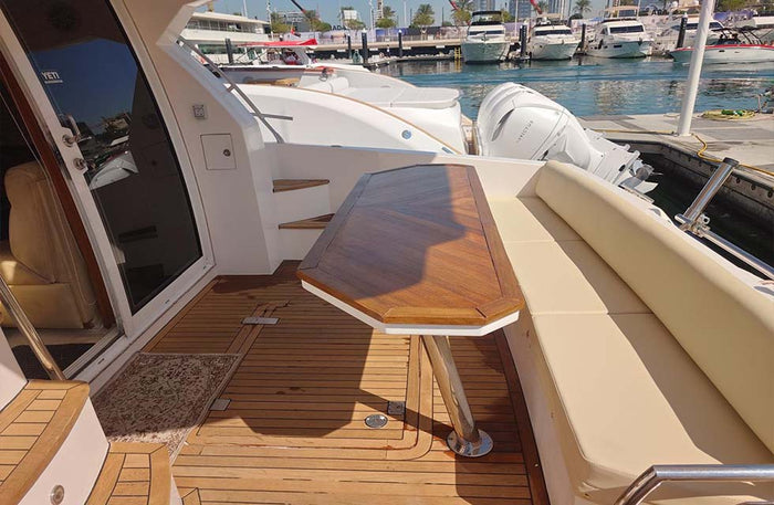 Luxurious Two Hours Private Yacht with Dinner & Drinks for Up to 18 People