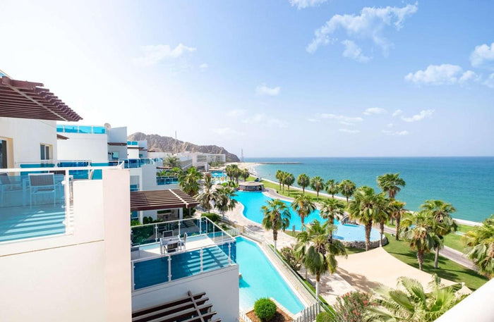 Fujairah Stay & Scuba Dive Gift Box: Luxury Stay with Dive Experience for Two | at Wondergifts