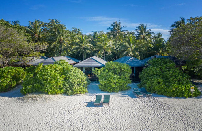 Maldives Tropical Escape Gift Box: Two-Night Hotel Break for Two - Kids Go Free | at Wondergifts