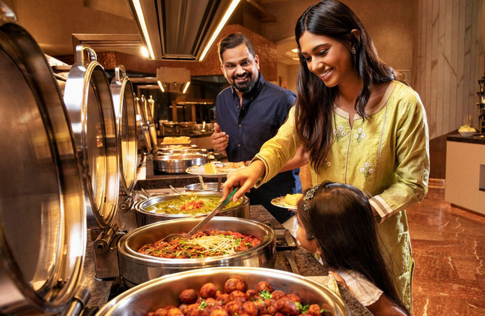 The Dubai Balloon Flight with Romantic Dinner for Two at Atlantis the Palm | Flying at Wondergifts