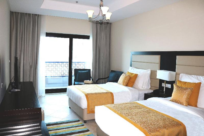 One Night Hotel Stay with Breakfast in Fujairah for Two | at Wondergifts