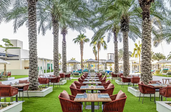 DoubleTree by Hilton - Brunch in Bloom with Pool & Beach Access at Gastro