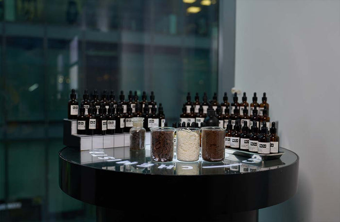 Private Fragrance Design & Mixology Session for One at Oo La Lab