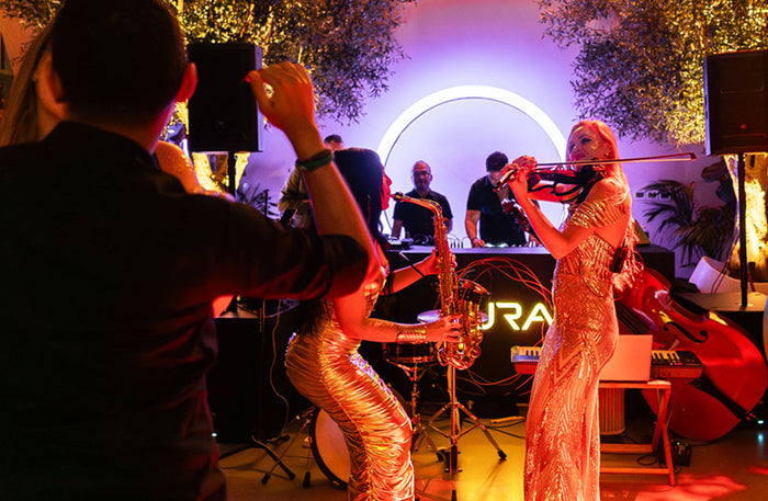 Friday Night Brunch with House Beverages for Two at Aura Skypool, The Palm | at Wondergifts