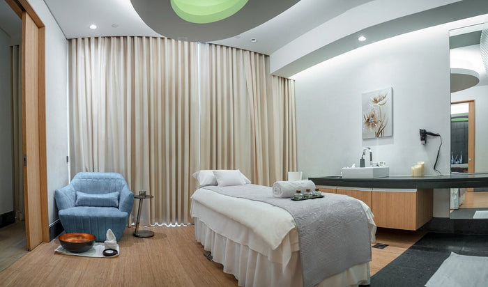 5-Star Spa Gift Box: Premium Massage & Luxurious Amenities at 30+ Iconic Spas | at Wondergifts