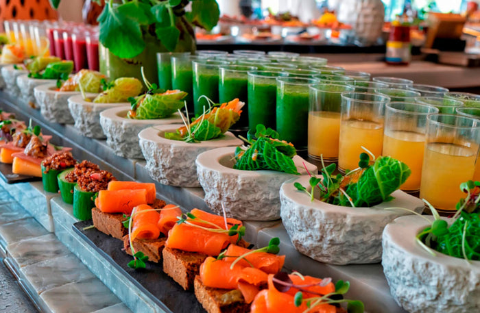 Saturday Brunch with House Beverages at The Retreat Palm Dubai for One | at Wondergifts