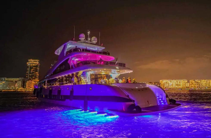 Luxury Superyacht Ride with Brunch & Drinks for One Through Dubai Harbour | at Wondergifts