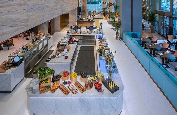 Luxurious One-Night Stay with Breakfast for Two at Andaz Dubai The Palm | at Wondergifts