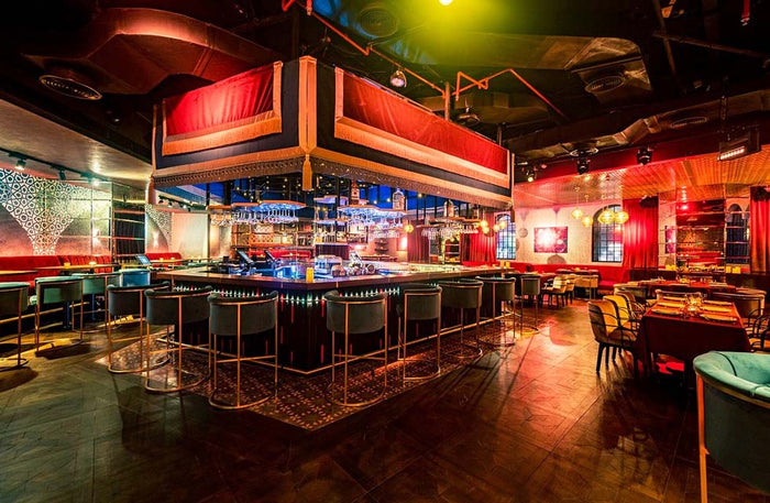 Premier Gourmet Dining Gift Box for Two: Indulge at 10+ Luxury Restaurants | at Wondergifts