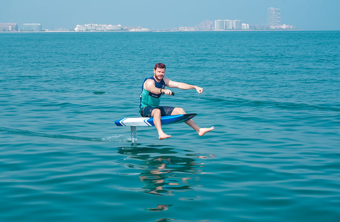 Beginner-Friendly One Hour eFoil Lesson at Kitesurf School Dubai