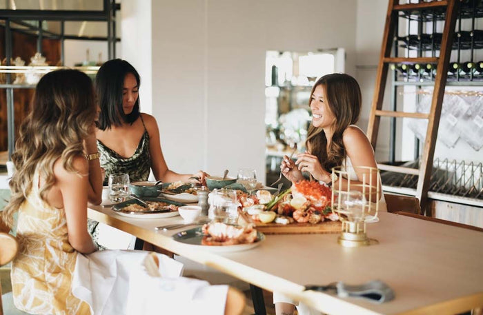 Romantic Dining Experience with Drinks for Two at Fish Market, Radisson Blu | at Wondergifts