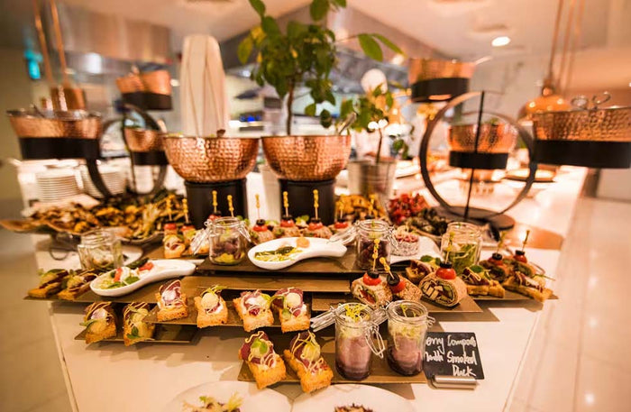 Unlimited Buffets Gift Box: All-You-Can-Eat Dining for Two at 10+ Restaurants | at Wondergifts