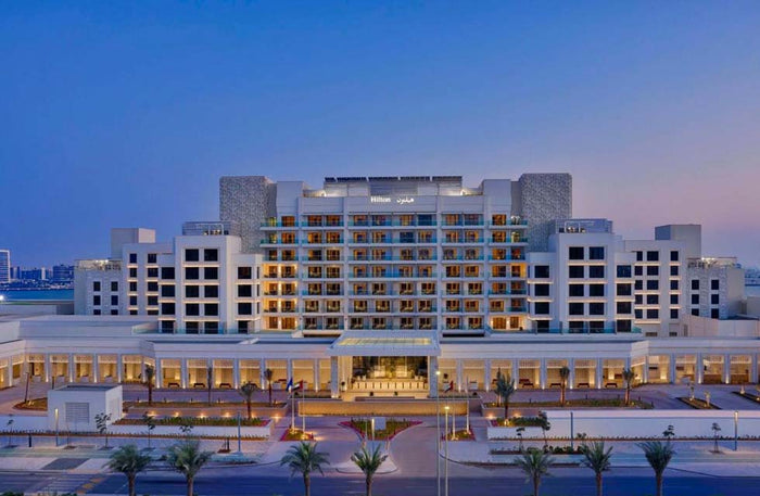 Hilton's One-Night Exquisite Stay at 25+ Opulent Hotels | at Wondergifts