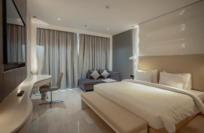 2 Nights for the Price of 1: Elegant Summer Stay for Two at Alberni Jabel Hafeet | at Wondergifts