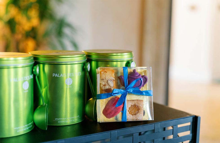 Relaxing 1-Hour Couples Massage with Elegant Afternoon Tea for Two at The Biltmore Hotel Villas | at Wondergifts