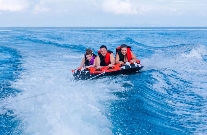 Exciting Banana or Donut Boat Ride in Dubai Marina for Up to 5 People | at Wondergifts
