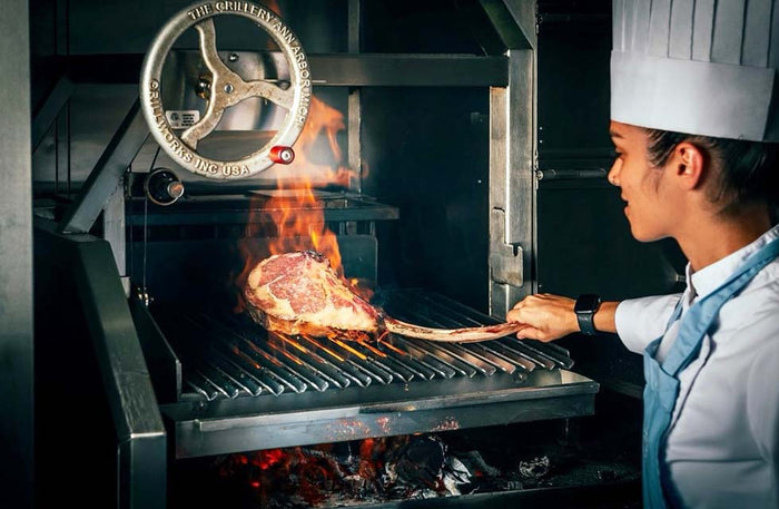 Charming Dinner and House Drinks for Two at Pacific Groove | at Wondergifts