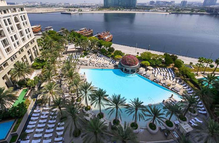Couples Weekday Pool and Beach Access with F&B Voucher at Palazzo Versace | at Wondergifts