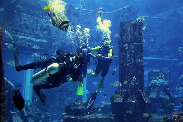 Explore the Ambassador Lagoon: Atlantis Explorer Certified Scuba Dive | at Wondergifts