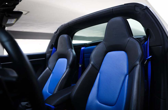 Rent a Porsche: Blue Porsche 911 Targa Techart for One Day | at Wondergifts