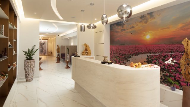 Premium One Hour Massage of your Choice for One Person | at Wondergifts