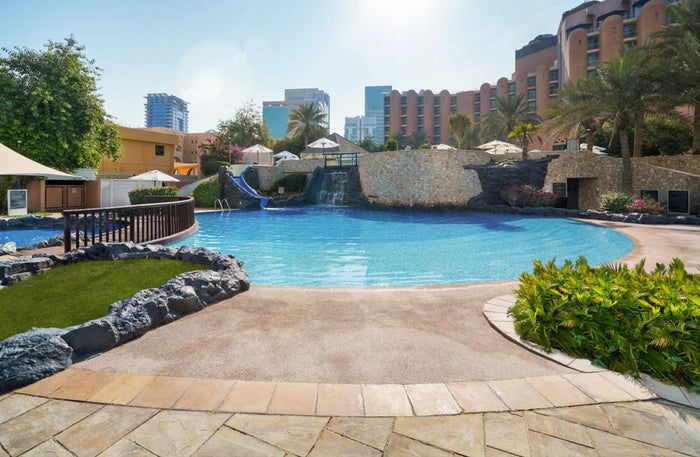 Exclusive One-Night Stay with Breakfast at Sheraton Abu Dhabi | at Wondergifts