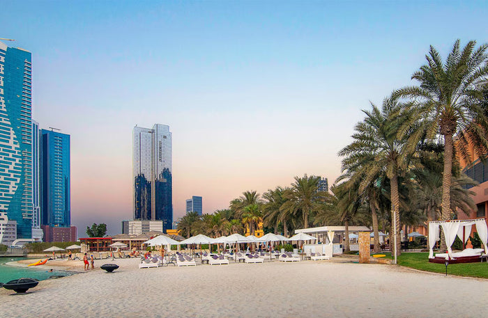 Exclusive One-Night Stay with Breakfast at Sheraton Abu Dhabi | at Wondergifts