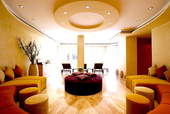 The Perfect 60 Min Couple's Massage at Natural Elements Spa | at Wondergifts