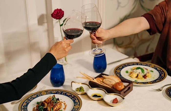 Romantic Lunch or Dinner with House Drinks for Two at Vanitas, Palazzo Versace | at Wondergifts