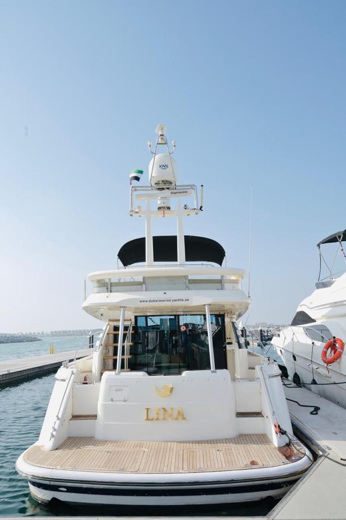 One Hour 63-Ft Yacht Rental Royal Vincy for up to 25 People | at Wondergifts