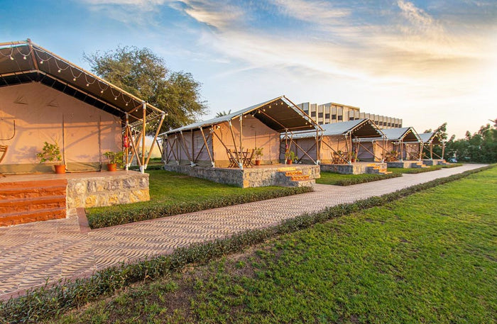 Safari Suite Stay with Breakfast and Dinner at Longbeach Campground | at Wondergifts