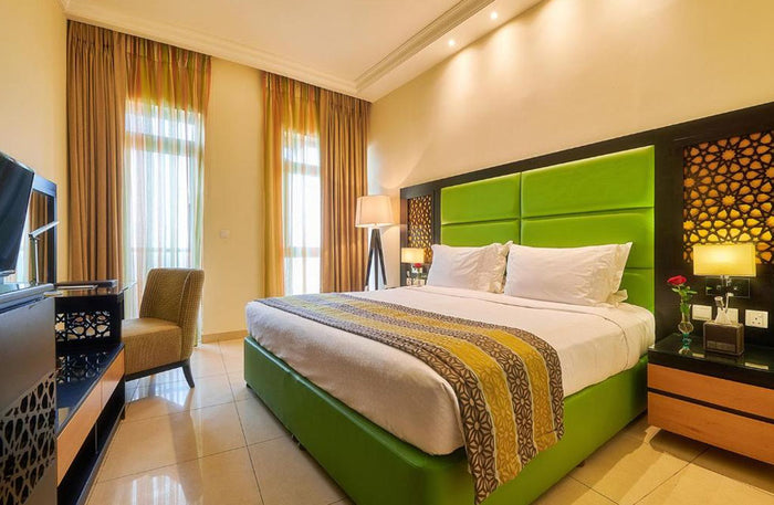 Summer Stay: Elegant One-Night Stay with Breakfast and Dinner for Two at Bahi Ajman Palace | at Wondergifts